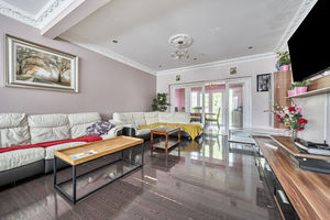 Photo 10- click for photo gallery